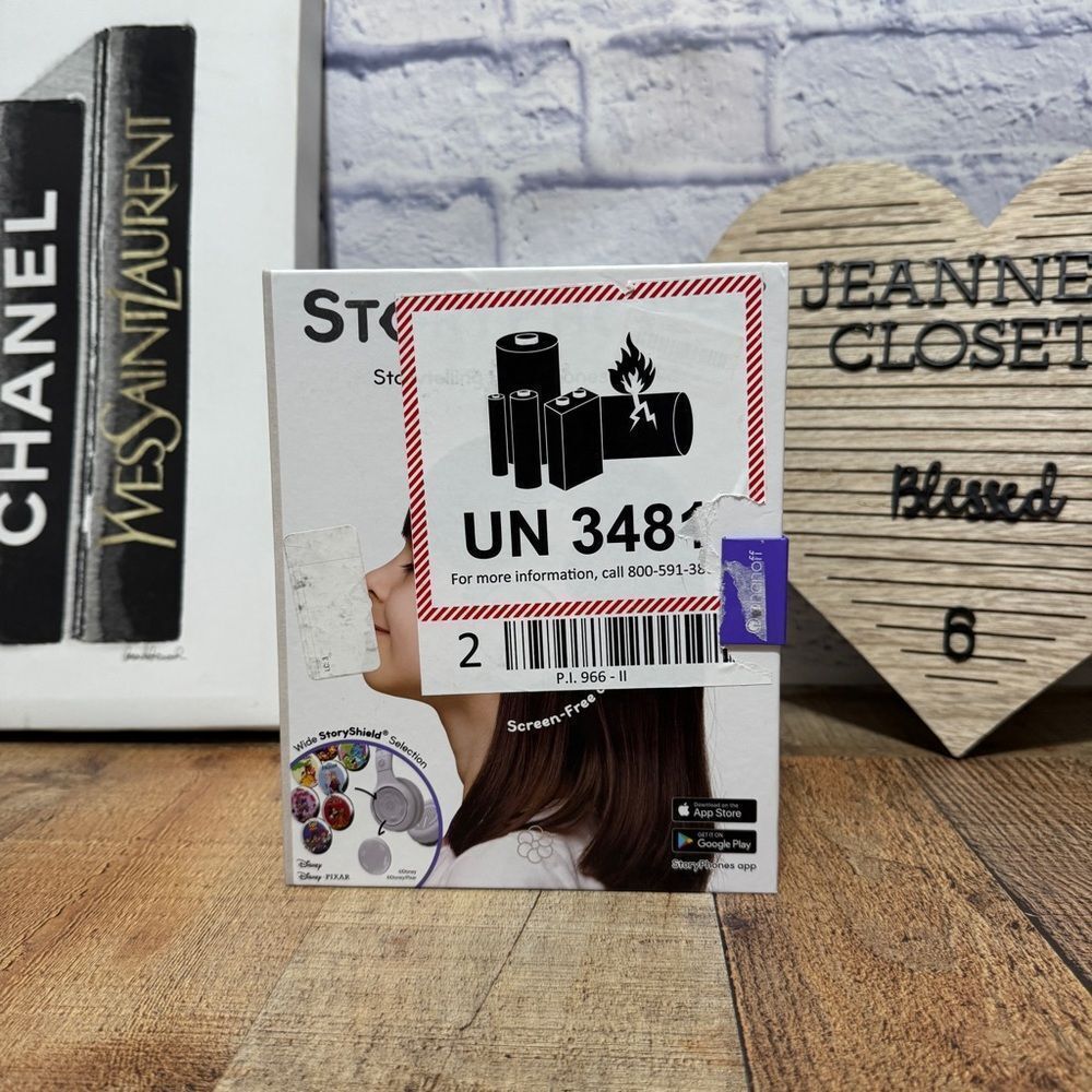 Storytelling Foldable Bluetooth Kids Headphones Screen-Free Storytime-New